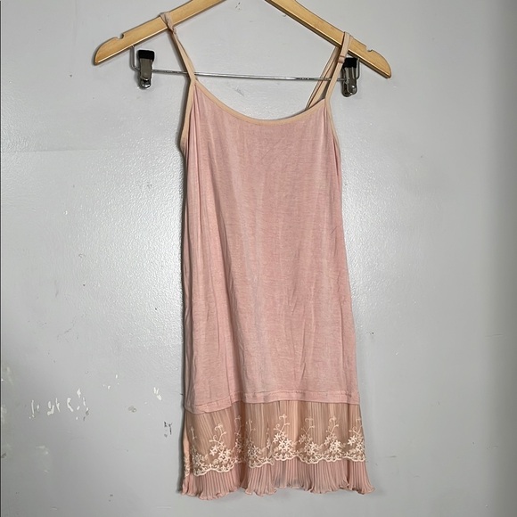 Origami Tops - Y2K Pink Pleated Lace Trim Layering Tank Top